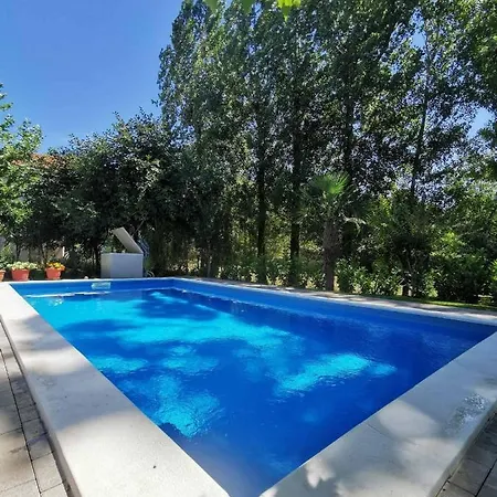 Natura بيت ضيافة *