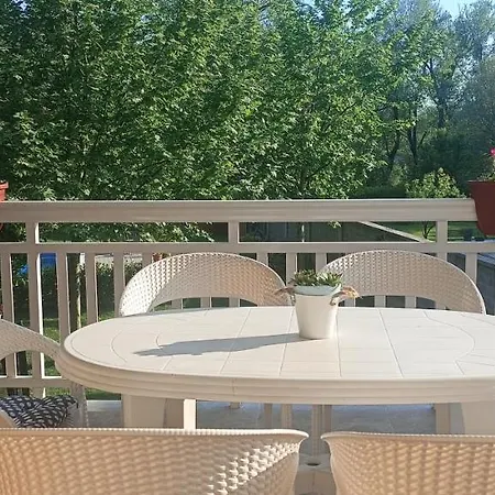 Natura بيت ضيافة بلاغاي